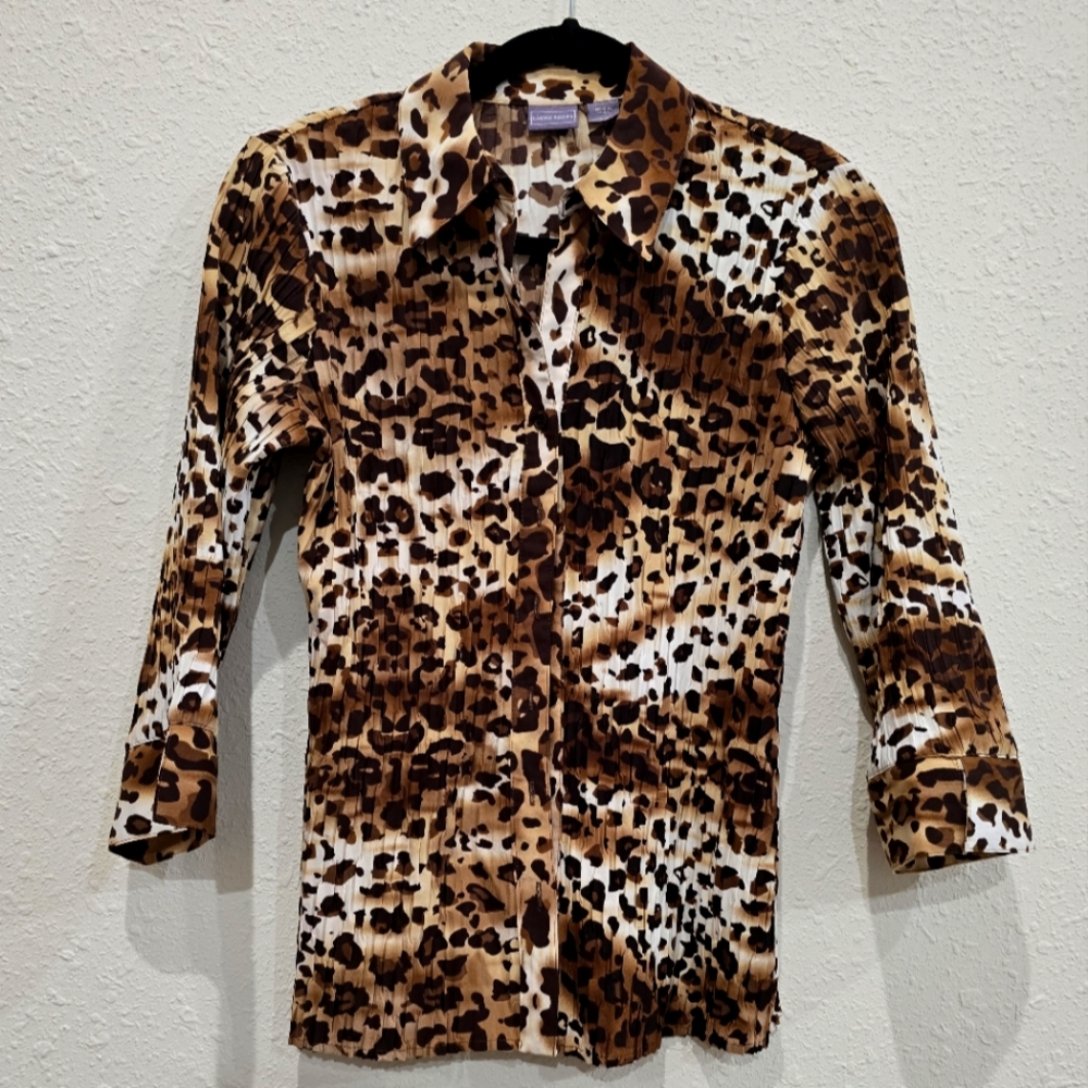 Laura Scott 3/4th Sleeve Leopard Print Button Down Blouse